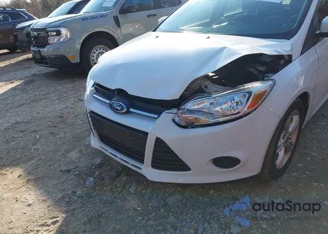 2014 Ford Focus Se z USA, uszkodzony, nr VIN 1FADP3F27EL257210